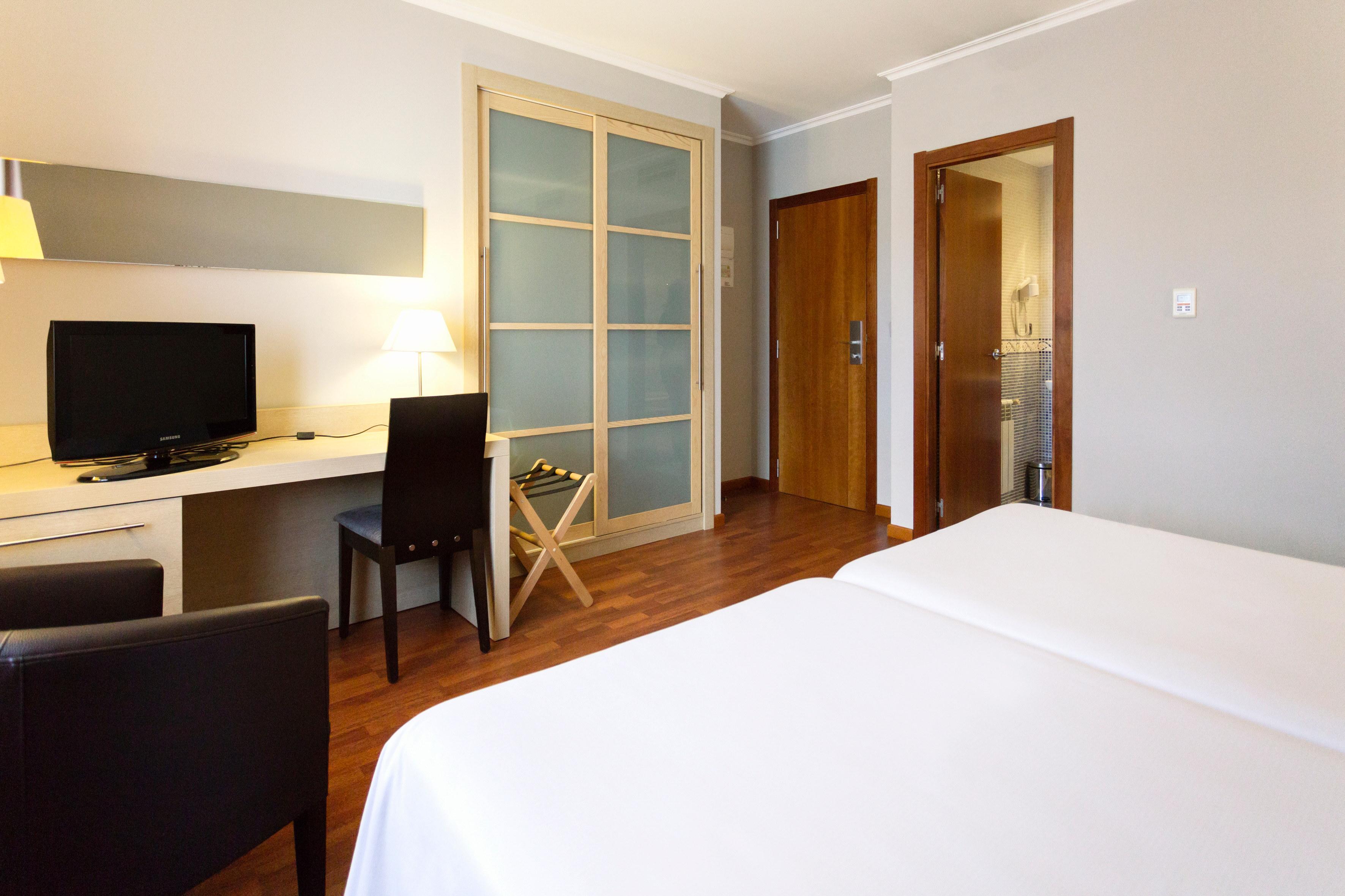 Hotel Valencia Ferrol Luaran gambar