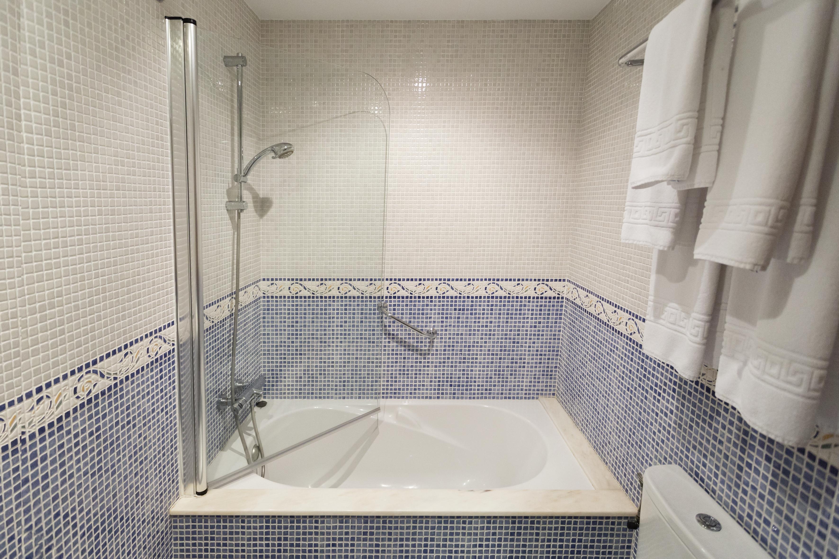 Hotel Valencia Ferrol Luaran gambar